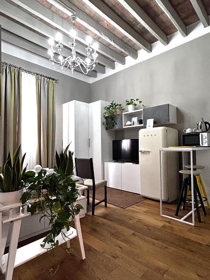 Room114 - Studio Apartment Near The Center Florence Exterior photo